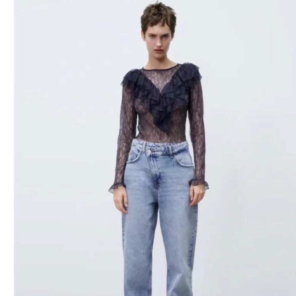 ZARA blue navy ruffled lace top